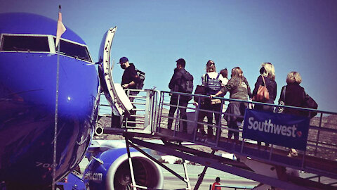 Pilot Confirms Cancellations Are From Vaccine Mandate Walkouts