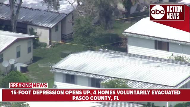 15-foot depression opens up in Pasco County, 4 homes voluntarily evacuated