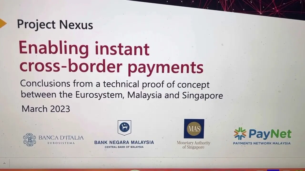 Show starts in 12 mins!!!