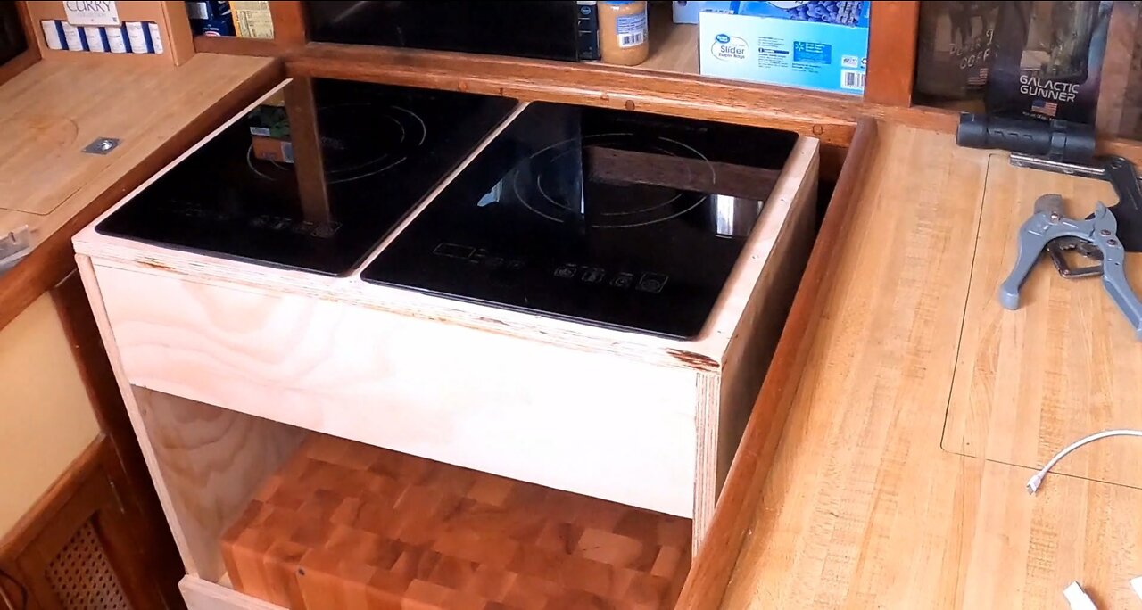 S01E15 - Prototype Gimbaled Induction Cooktop Enclosure