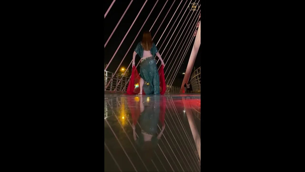 Yana Bass belly dancing. #shorts #bellydancetrending #learndance