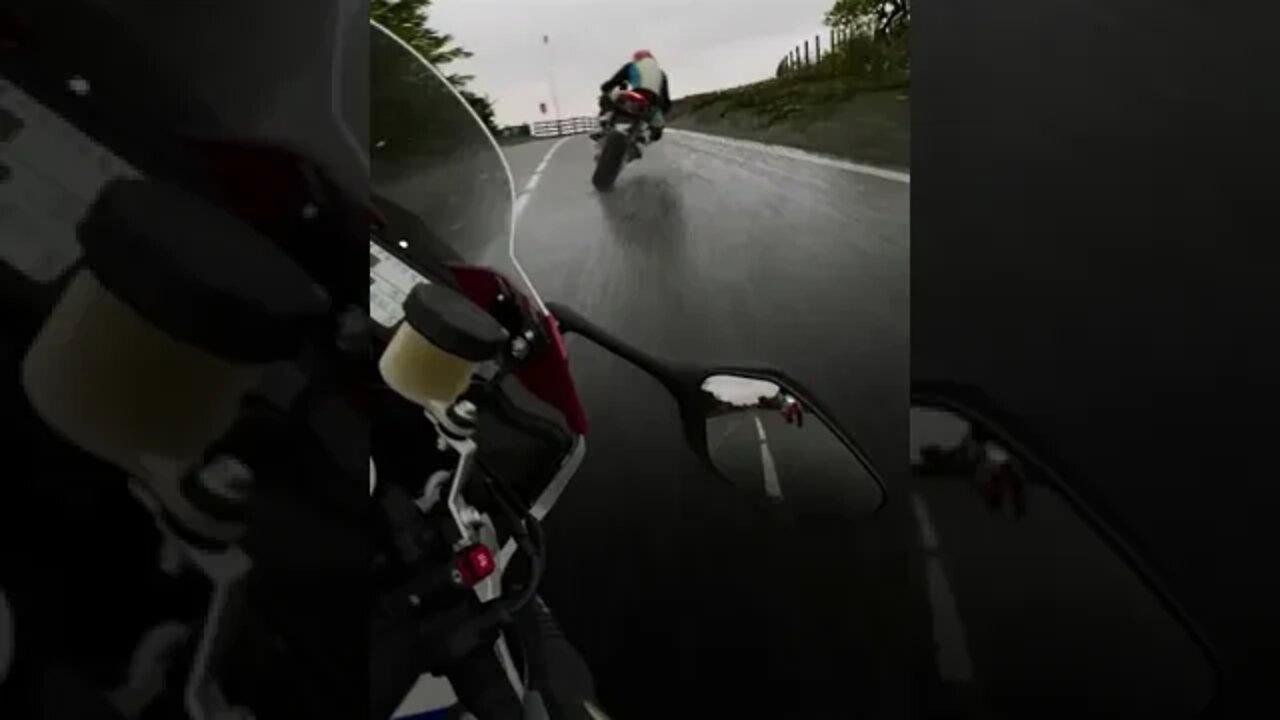 Do not come in front of speeding bike