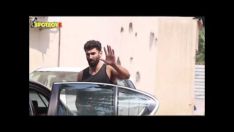 Aditya Roy Kapur & Ayesha Shroff snapped at the gym | SpotboyE