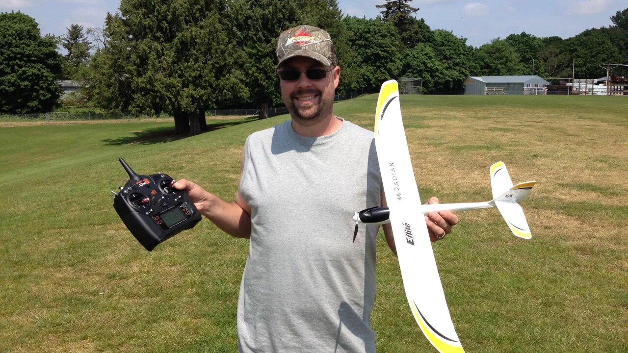 John Flies GBLynden's UMX Radian RC Glider with Bugs!