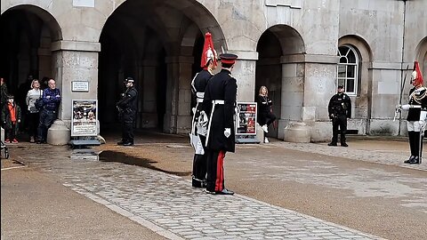 Colonal tells new guard you standing in the wrong place 4oclock inspection #horseguardsparade