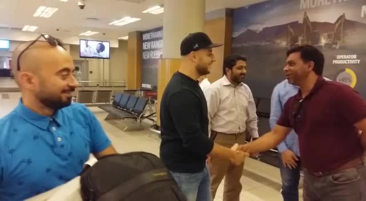 SOUTH AFRICA - Cape Town - Maher Zain arrives at airport (Cell Pics and vid) (znw)