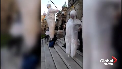 Global News Canada Terrified Over Effigies During Nuremberg Event