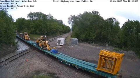 NB UP Manifest with Mow Equipment on end at Mills Tower on May 26, 2022 #SteelHighway