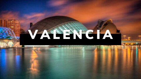 A brisk walk through Valencia - 4K