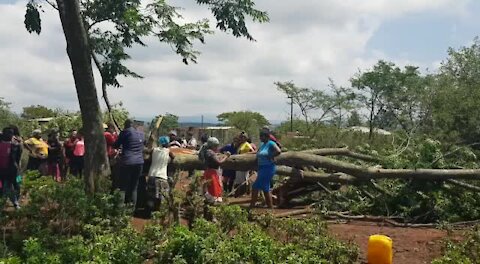 SOUTH AFRICA - Durban - Devastating scenes of destruction in New Hanover (Videos) (5nR)