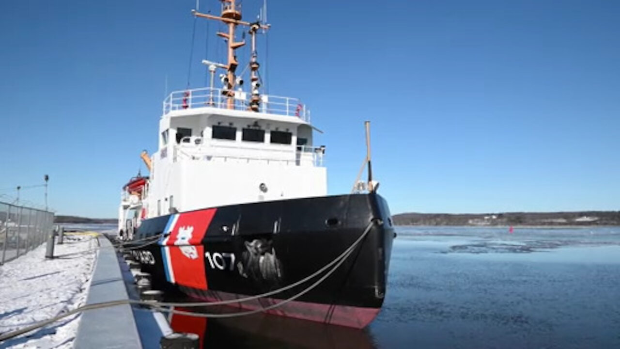 Coast Guard Cutter Penobscot Bay Breaking Ice
