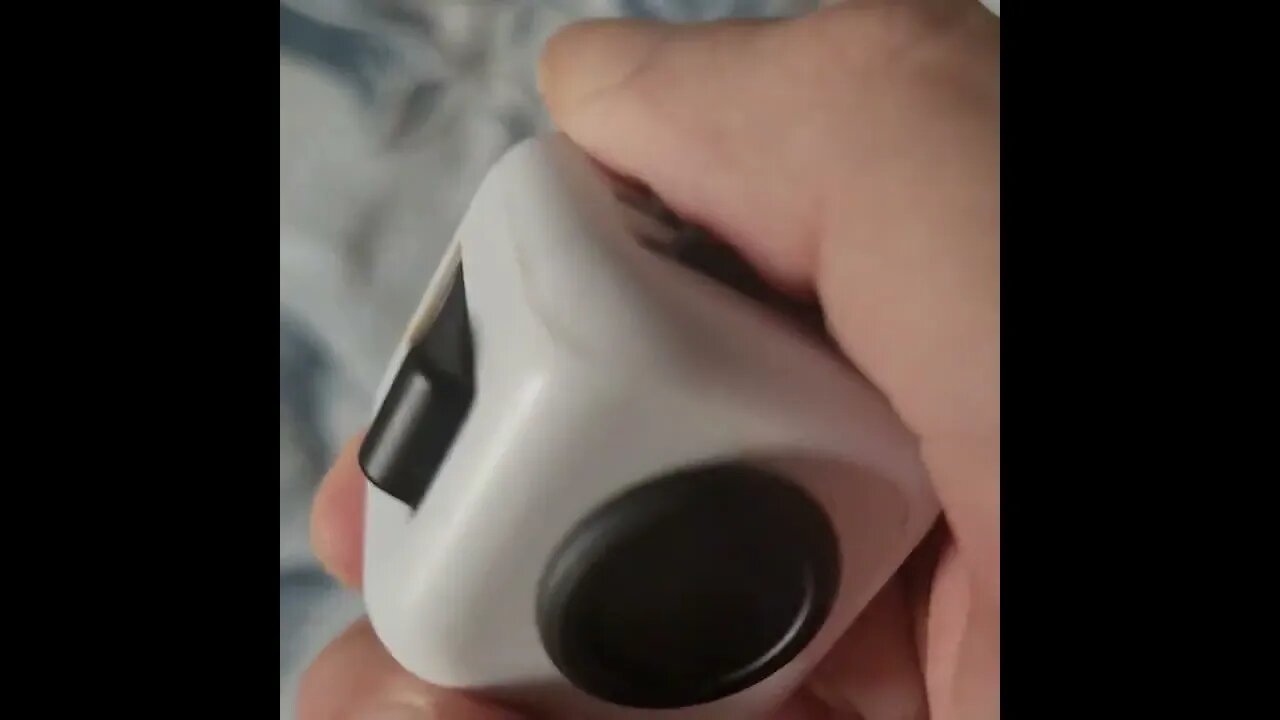 Fidget cube ASMR 1