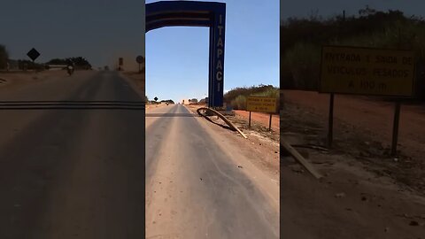Passando pelo portal da cidade de Itapaci Goiás #moto #motovlog #lugares #brasil #viagens #eua #top