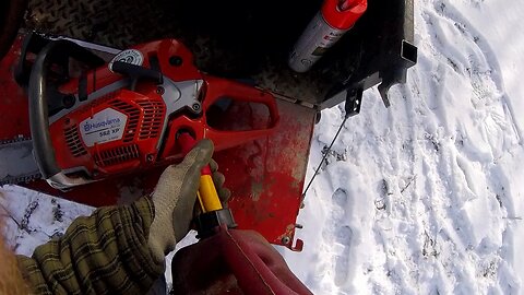 Chainsaw Basics - Refilling a Saw