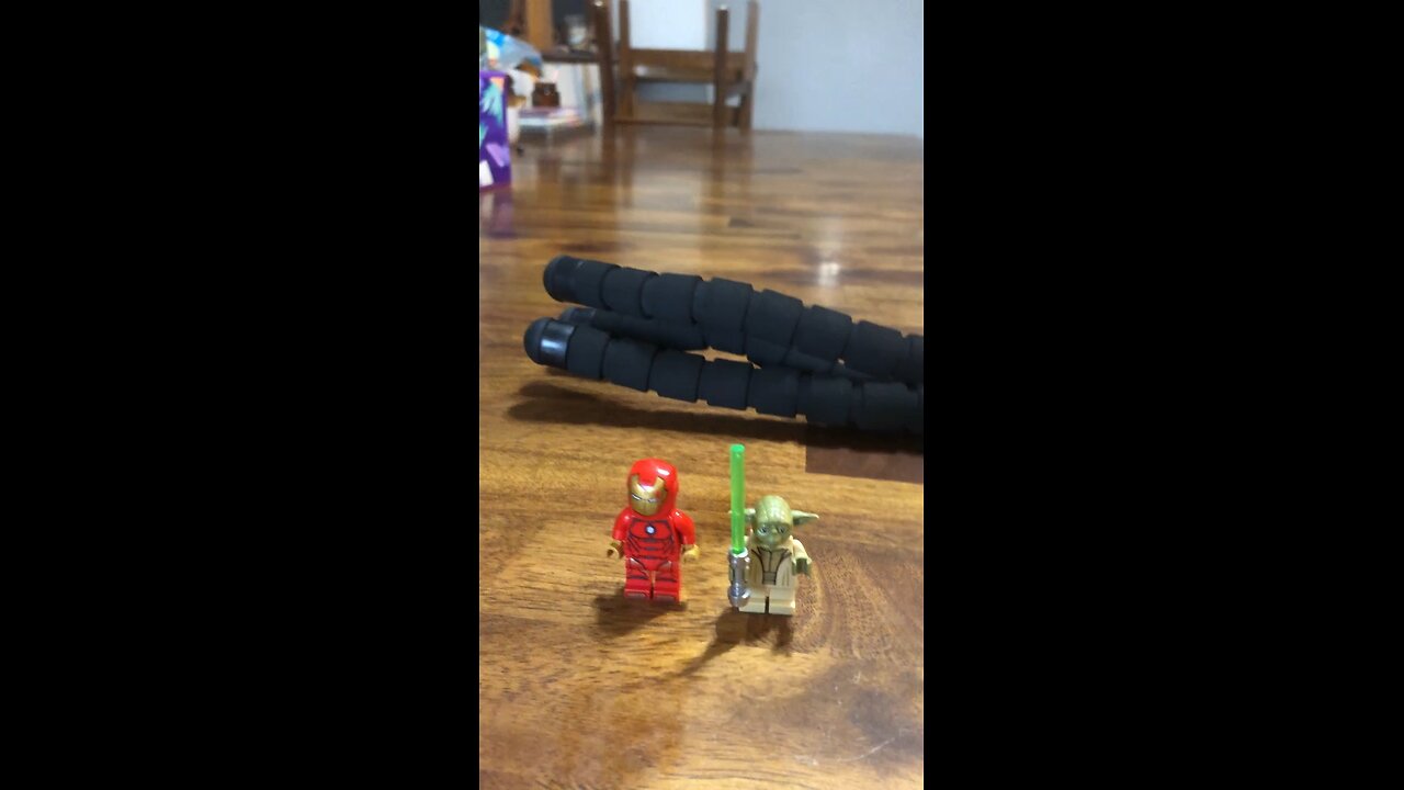 Yoda vs iron man