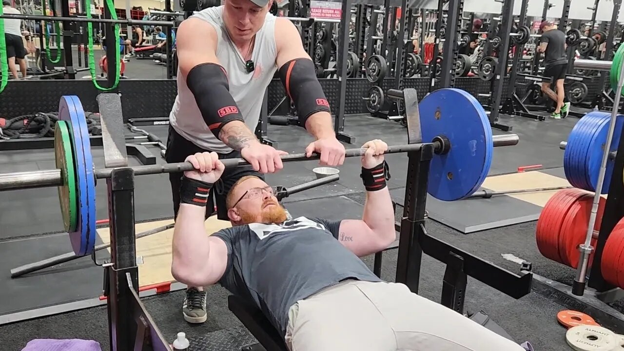 Bench Press session with Lachlan Adair