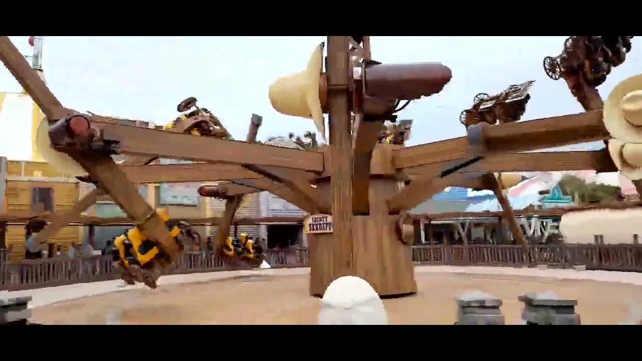 BETO CARRERO BRINQUEDO REBOLIÇO NOVA ATRAÇÃO