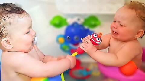 Two Babys Fighting who will Win Must Watch | Funny Video