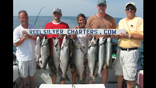 Extreme Salmon Fishing Lake Ontario, Lots of fish on