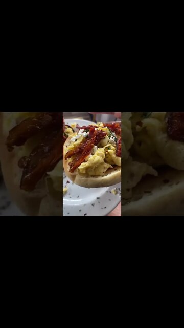 Breakfast secrets. #lowcarb #keto #ketorecipes #eggs #breakfastideas #Shorts