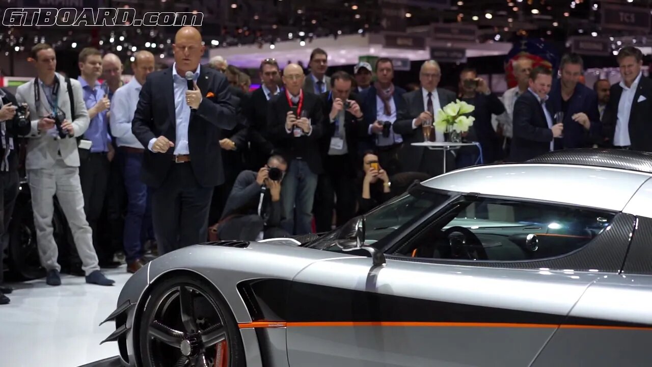 Koenigsegg One1 One hour of it Agera One1 best of the best the Megacar!