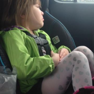 Little Girl Has A Meltdown Because Her Parents Won’t Take Her To Olive Garden
