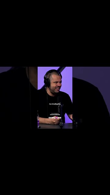 A diferença entre estudar filosofia traduzida e na língua original | Prof. Dennys Xavier