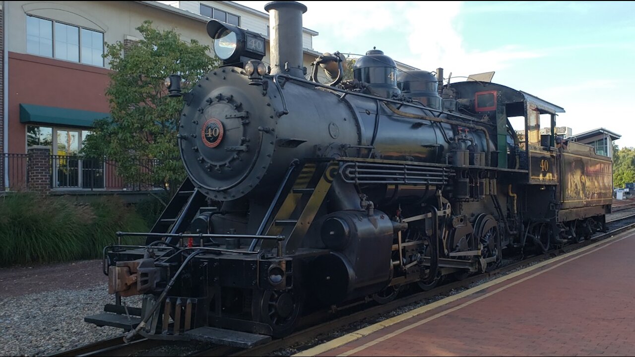 New Hope & Ivyland #40 and Diesel Train - New Hope PA - Oct 2021