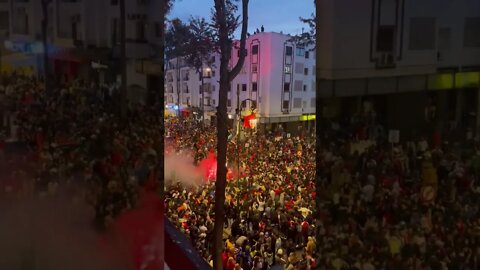 Marroquinos em festa após eliminar Portugal nas quartas da Copa do Mundo - Marrocos 1x0 Portugal