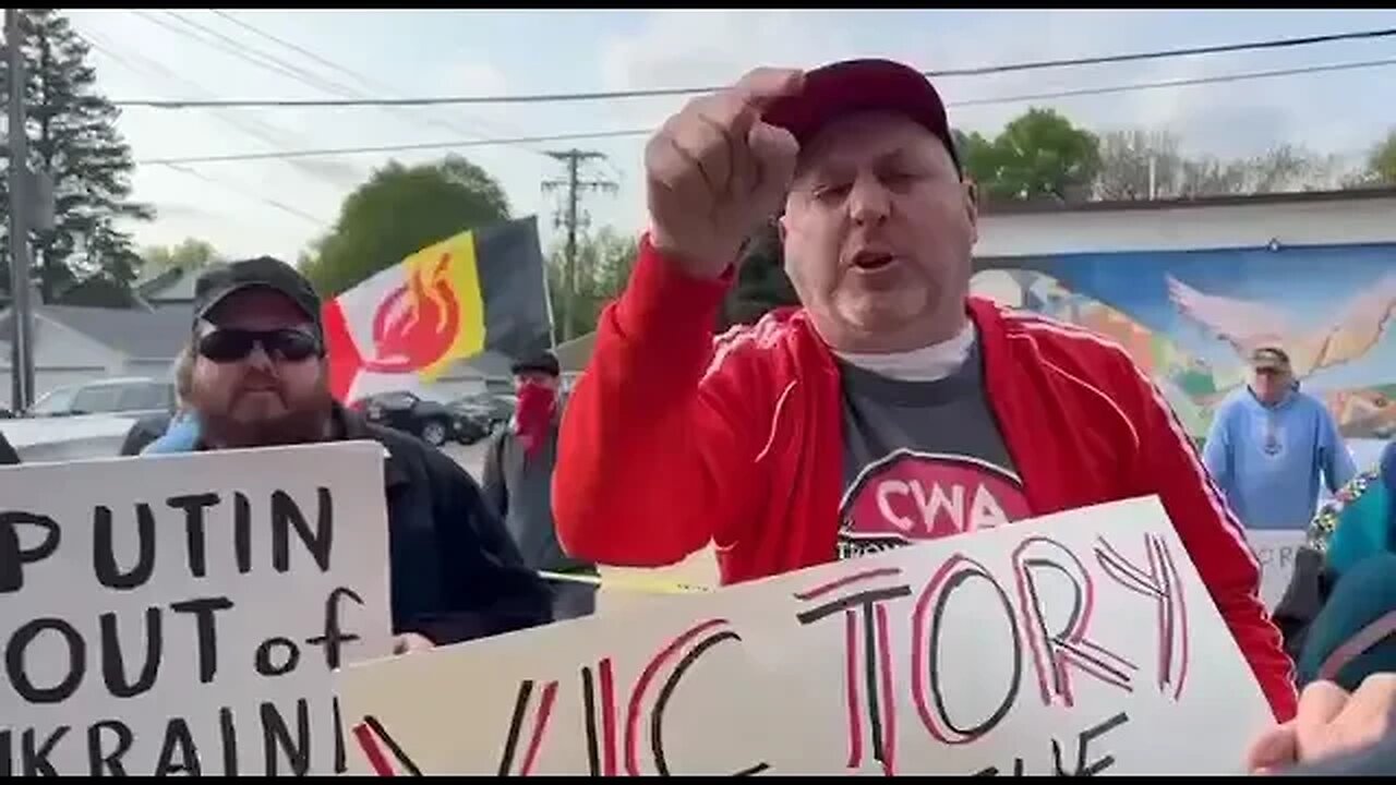 Pro Ukrainian blackshirt thug attacks veterans for peace