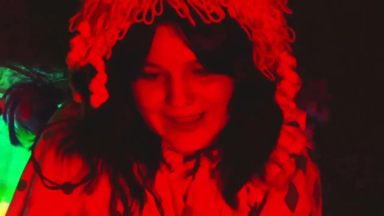 Wigwolf's The Wizard of Oz Preview: Dorothy Meets The Scarecrow