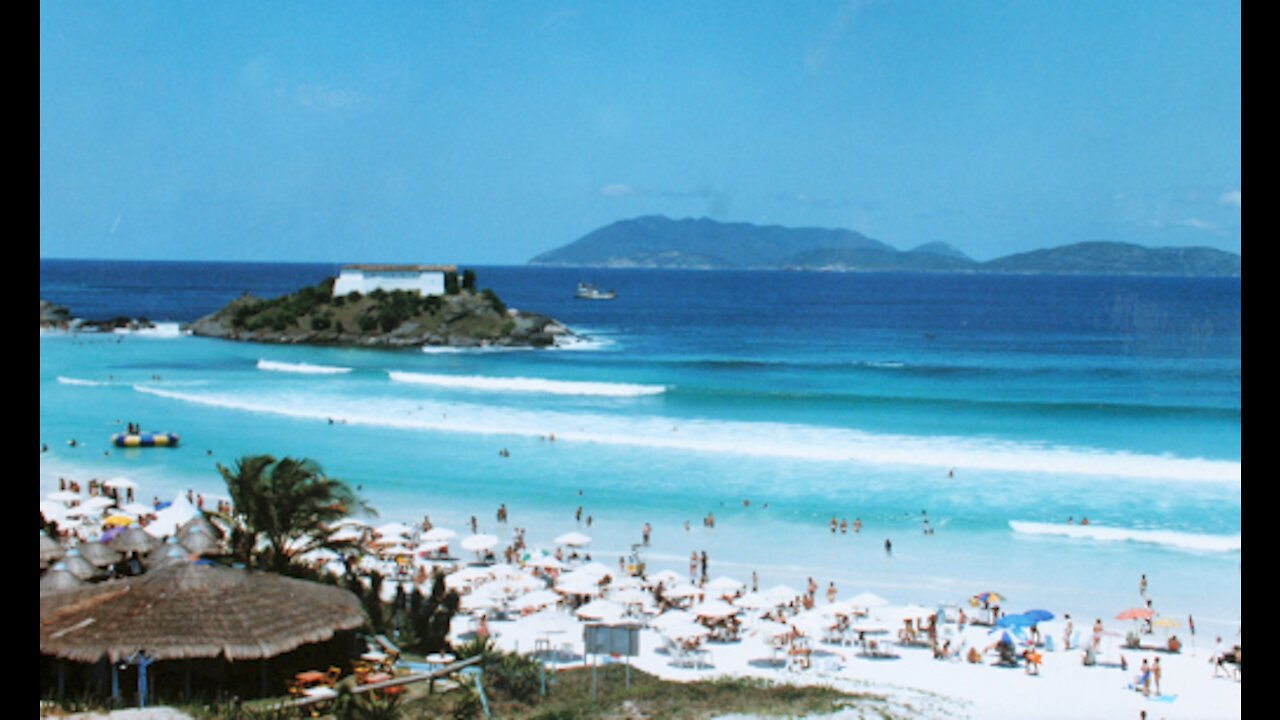 UNDER THE SEA AT FORTE BEACH IN CABO FRIO