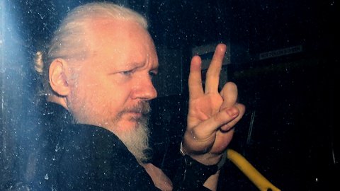 British MP's Push For Government To Extradite Assange To Sweden
