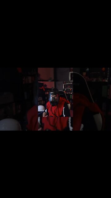 I Play rocket League with a Gas Mask!