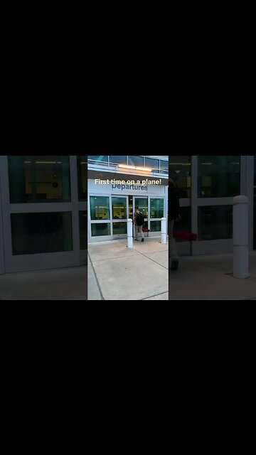 The face you make when you get on a plane for the first time. 😳 #travel #plane #airport #bonvoyage