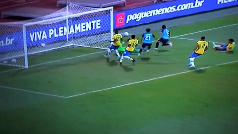 Ecuador clasificó a cuartos de final de la Copa América después de empatar 1-1 con Brasil