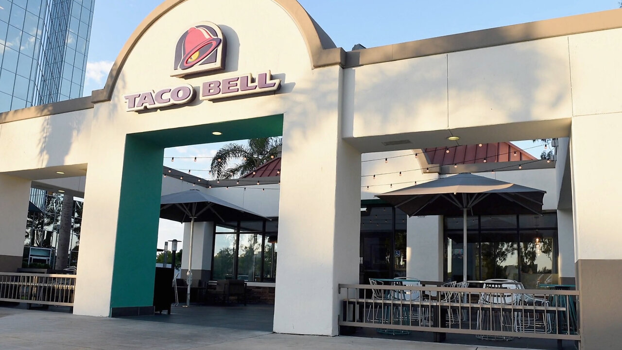 Taco Bell to Offer $100k for Store Managers