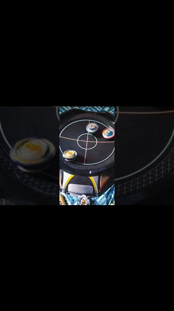 batalha de beyblade ultimante valkyrie e savior valkyrie vs vanish fafnir #batalhadebeyblade