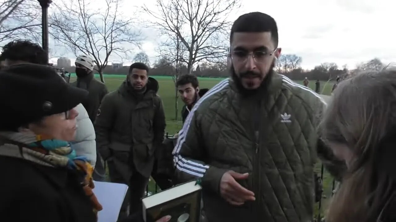 Hatun Tash Confronts Ali Dawah #speakerscorner