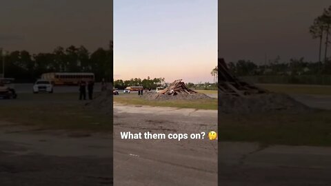WHAT THEY DOING? 👮🏻‍♂️🤔 #shorts #viral #youtubeshorts #subscribe #reels #music #