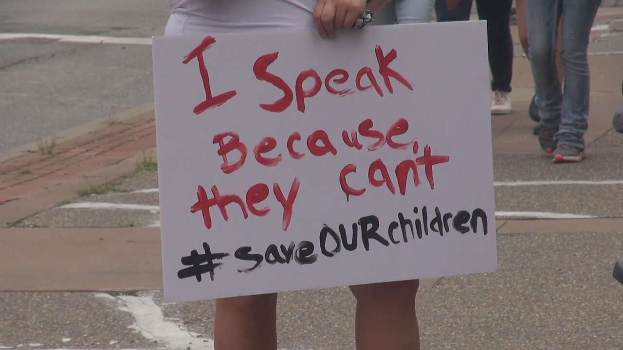 8 million children go missing every year ! #SAVETHECHILDREN