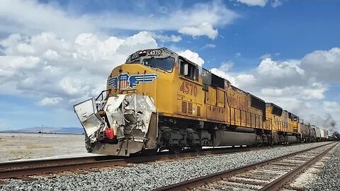 TrainWreck! Train Hits Enclosed Trailer at the Knolls in Utah! Riding Vlog #002