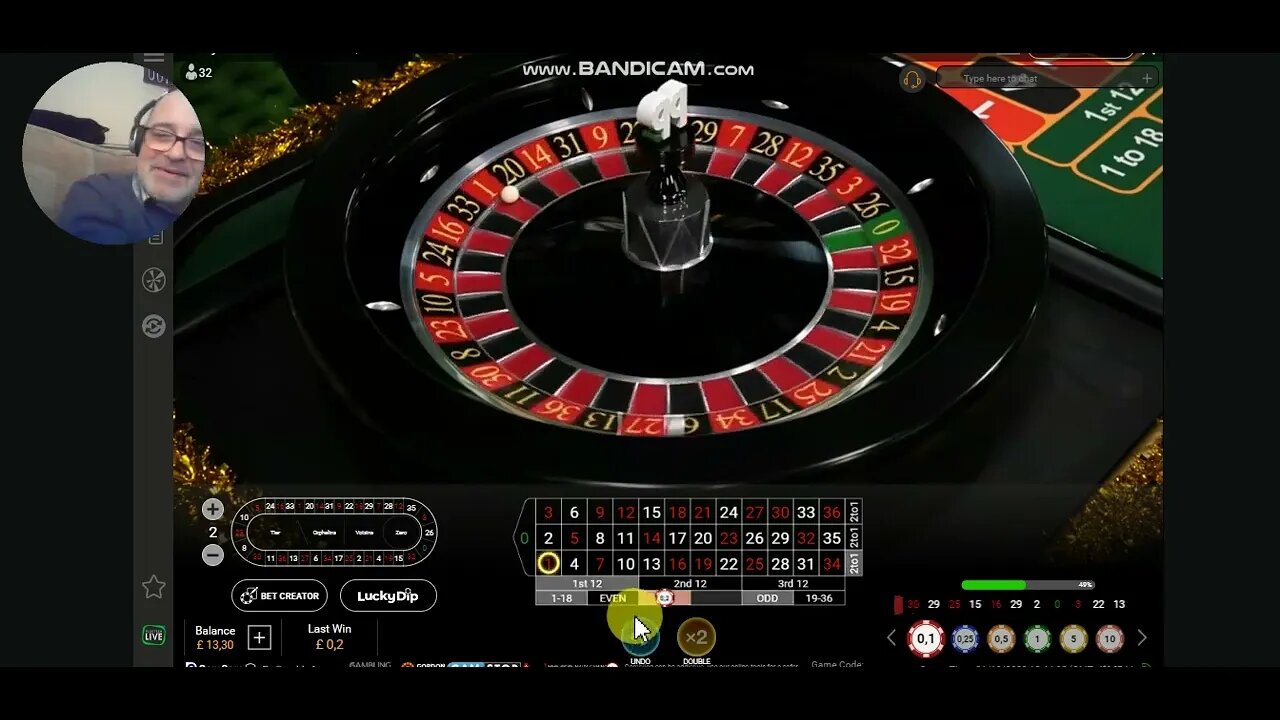 Me playing for real money on roulette .. $10 in $13 cash out in 10mins .. Earning more than a doctor