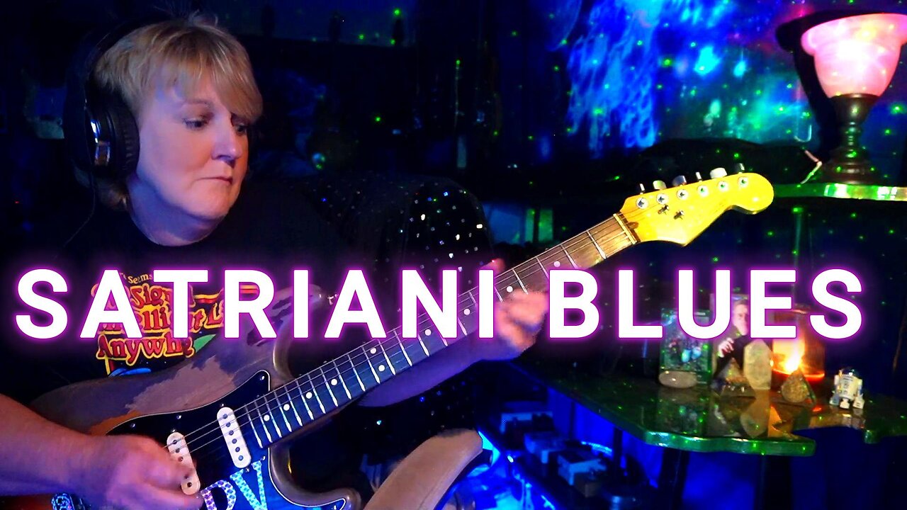 Satriani Blues- Cari Dell Blues Improvisation Live #satriani #srv #femaleguitarist #bluesguitar