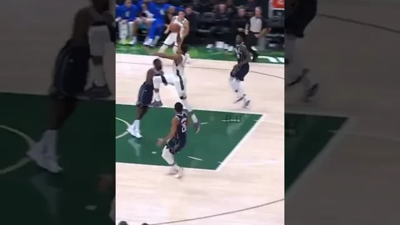 Giannis Antetokounmpo Freethrow Dunk: The One-Handed Slam That Just Wowed the Internet