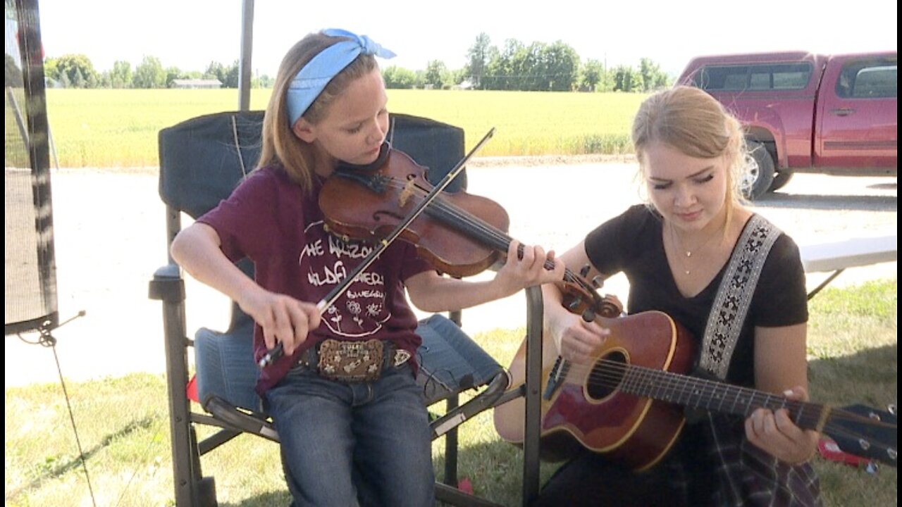 Band of sisters shines at Weiser's Old-time Fiddlers' Festival