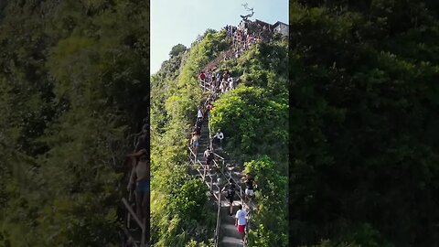 Kelingking Drone. The path down. Nusa Penida