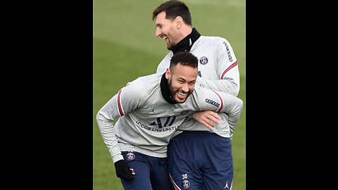 Neymar Jr back in training with the full group