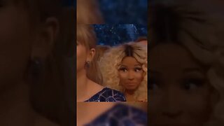 Nicki Minaj Gives Taylor Swift a Dirty Look