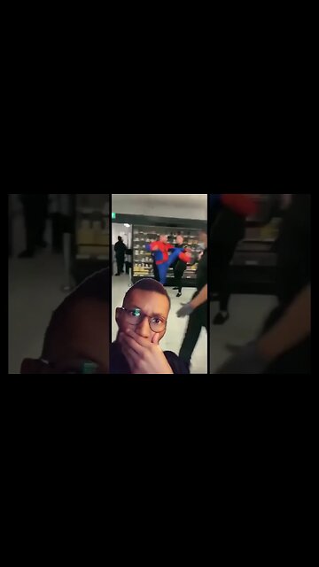 SPIDEY'S GOING AROUND FIGHTING PPL #spiderman #marvel #tomholland #andrewgarfield #tobeymaguire